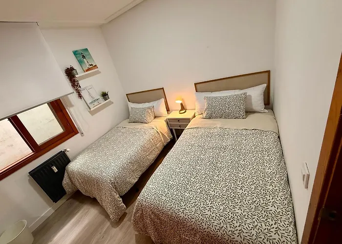 Private & Bath Near Old Town *