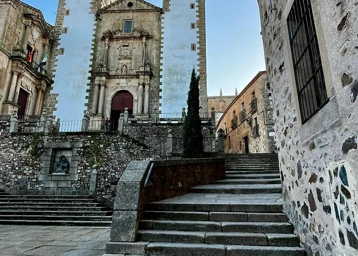 Private & Bath Near Old Town Appartamento Caces