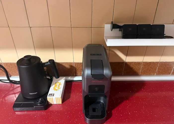 Appartamento Private & Bath Near Old Town Caces